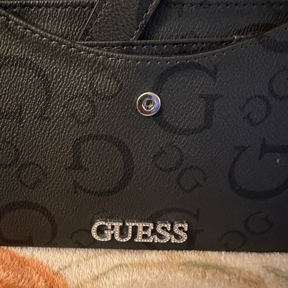 Guess Black Logo Wristlet - Picture 3 of 7